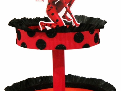 Base-de-Cupcake-LadyBug